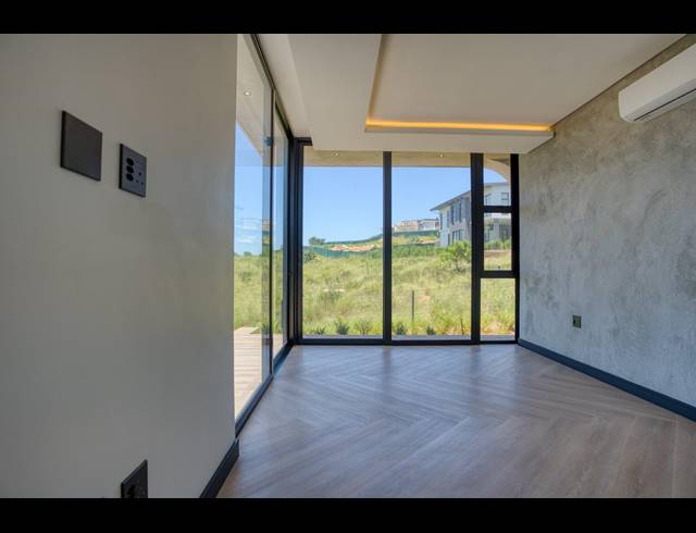 4 BEDROOM HOUSE FOR SALE IN SEATON ESTATE